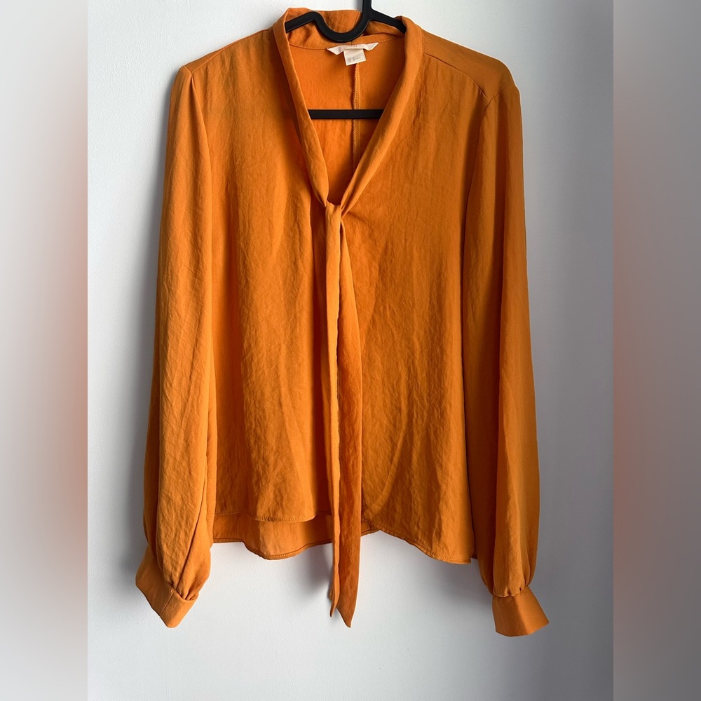 ♥️H&M Vibrant Orange Blouse